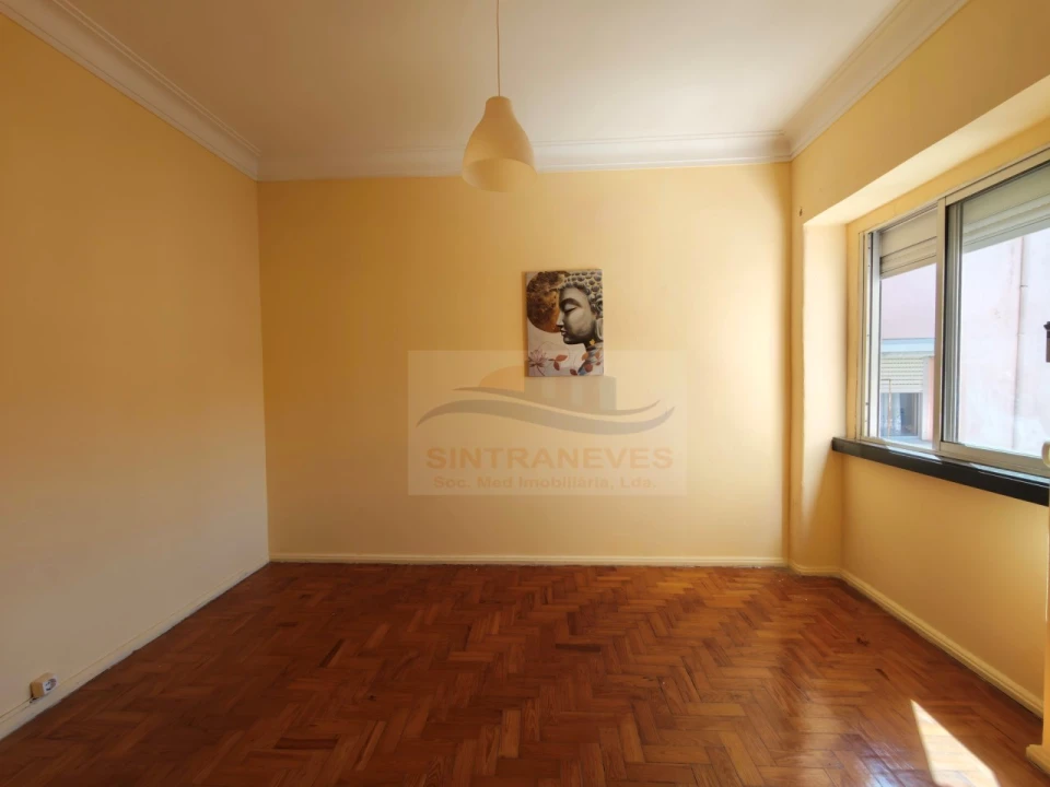 Apartamento T2 para Venda em Venteira Foto 9