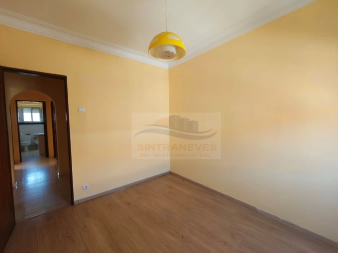 Apartamento T2 para Venda em Venteira Foto 16