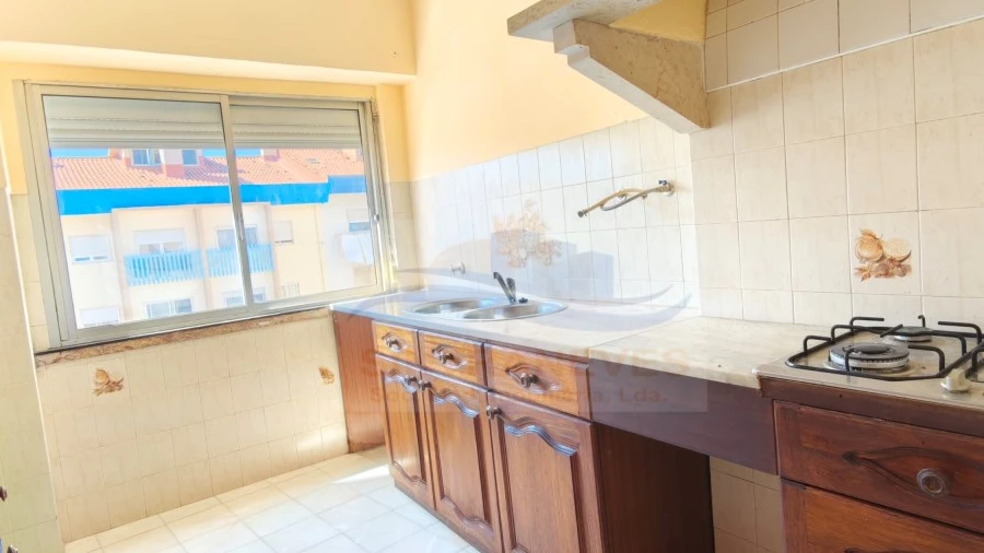 Apartamento T2 para Venda em Venteira