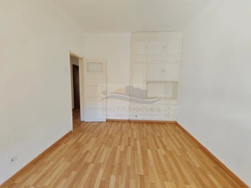 Apartamento T2 para Venda em Mina de Água