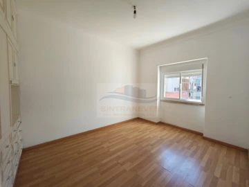 Apartamento T2 para Venda em Mina de Água