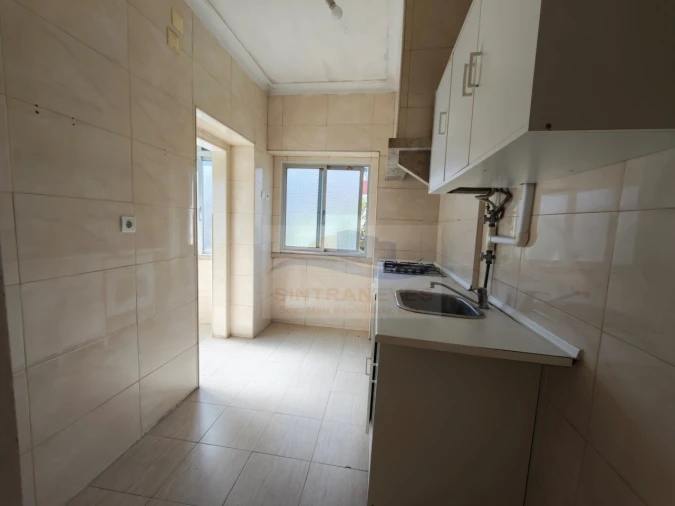 Apartamento T2 para Venda em Mina de Água Foto 3