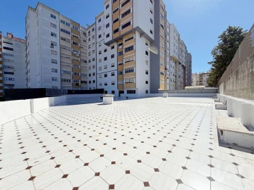 Apartamento T2 para Venda em Massamá e Monte Abraão