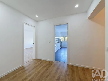 Apartamento T2 para Venda em Massamá e Monte Abraão