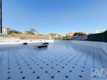 Apartamento T2 para Venda em Massamá e Monte Abraão