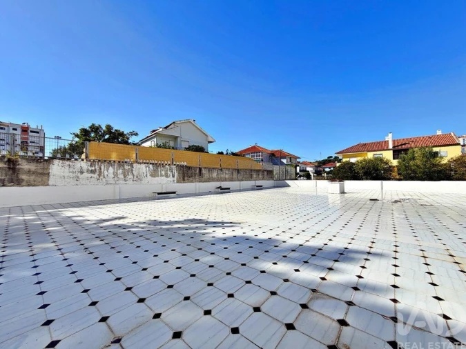 Apartamento T2 para Venda em Massamá e Monte Abraão Foto 33