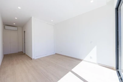 Apartamento T1 para Venda em Quarteira