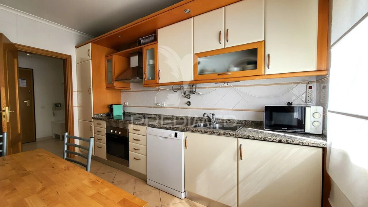 Apartamento T1 para Venda em Portimão Foto 8