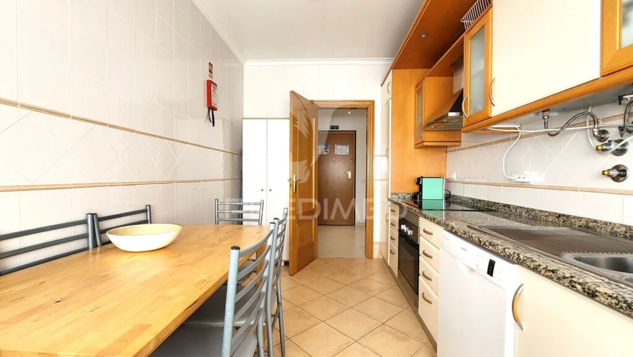 Apartamento T1 para Venda em Portimão Foto 10