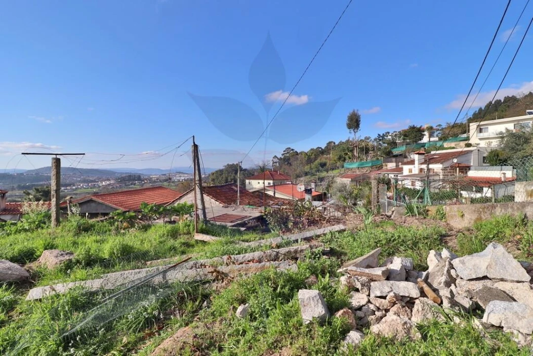 Moradia T3 para Venda em Esporões Foto 12