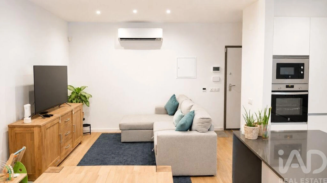Apartamento T2 para Venda em São Brás de Alportel Foto 7