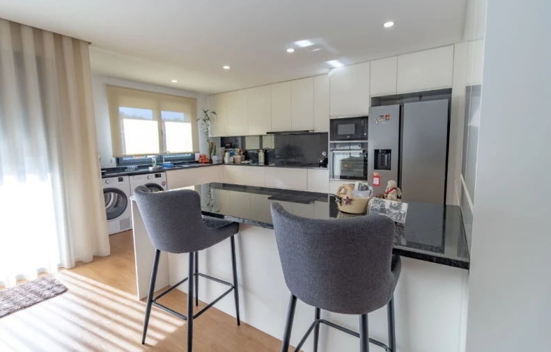 Apartamento T3 para Venda em Lago Foto 5
