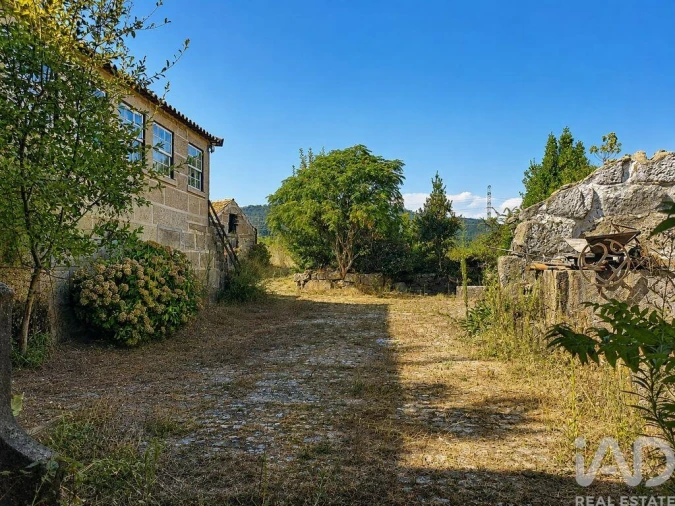 Quinta T6 para Venda em Abragão Foto 5
