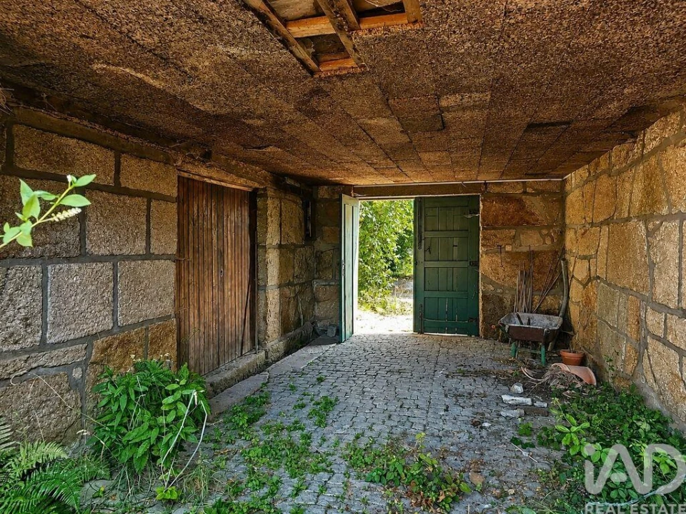 Quinta T6 para Venda em Abragão Foto 11
