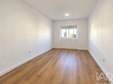 Apartamento T3 para Venda em Almada, Cova da Piedade, Pragal e Cacilhas