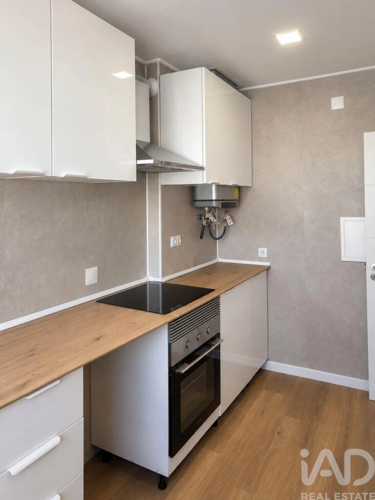 Apartamento T3 para Venda em Almada, Cova da Piedade, Pragal e Cacilhas Foto 10