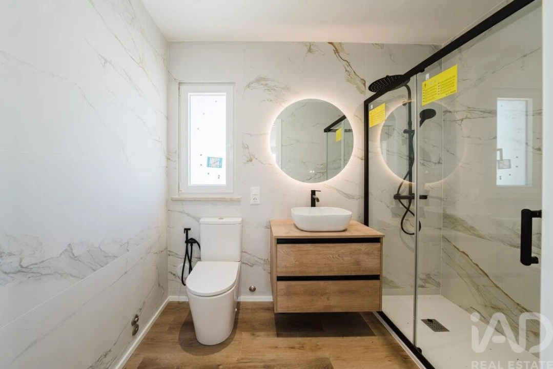 Moradia T4 para Venda em Santa Maria, São Pedro e Sobral da Lagoa Foto 21