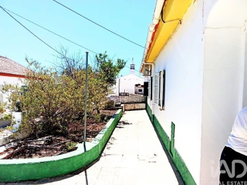 Quinta T4 para Venda em São Barnabe
