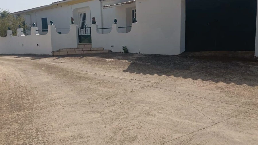 Quinta T4 para Venda em São Barnabe