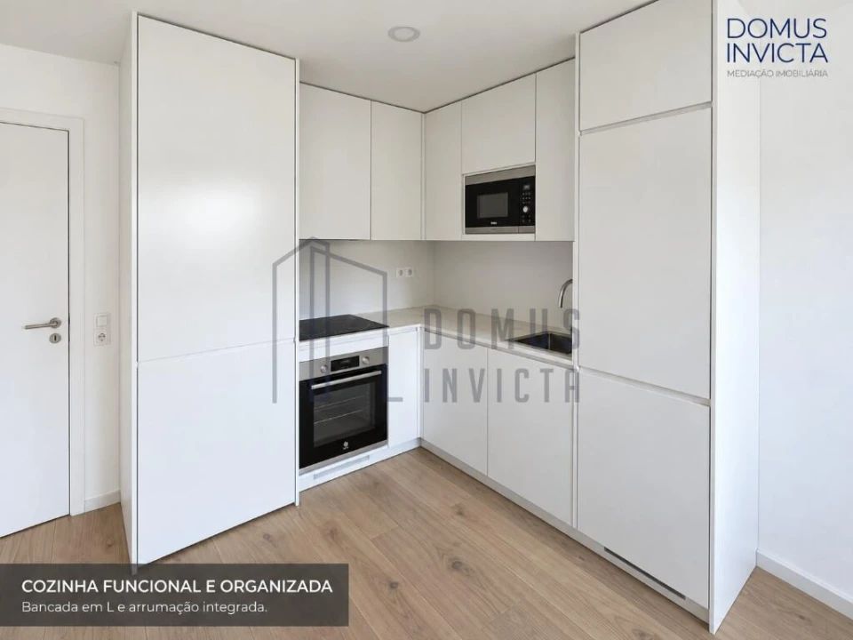 Apartamento T1 para Venda em Paranhos Foto 3