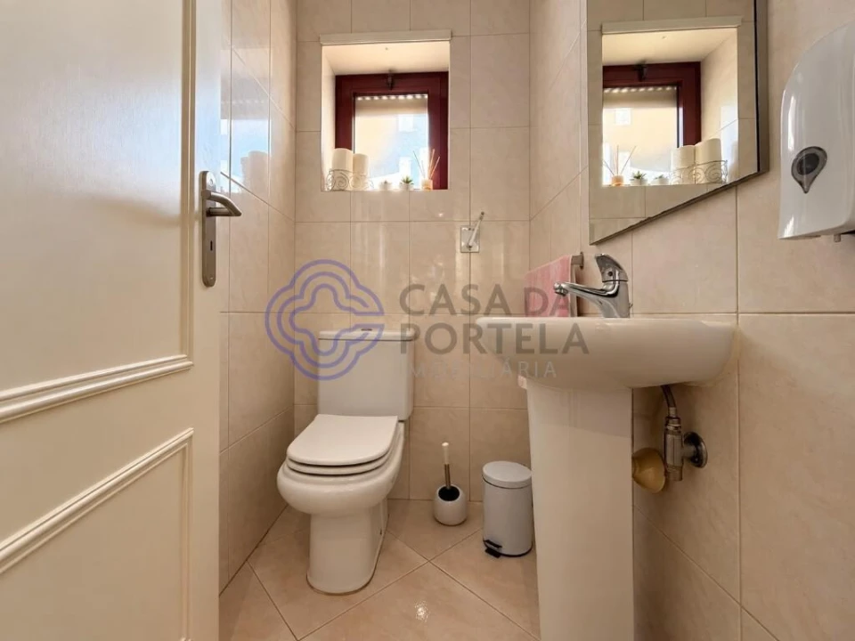 Apartamento T3 para Venda em Rio Tinto Foto 5