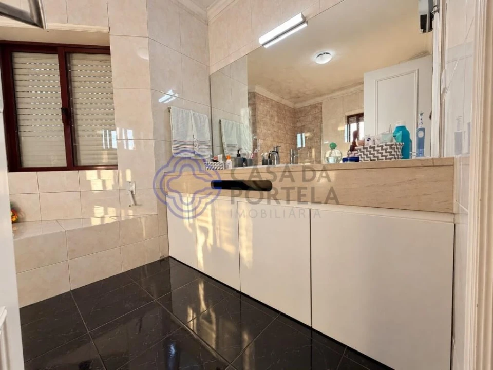 Apartamento T3 para Venda em Rio Tinto Foto 18