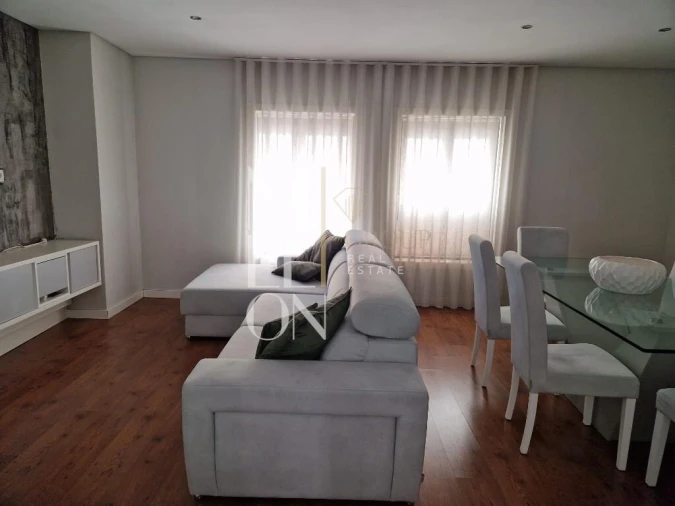Apartamento T2 para Venda em Fânzeres e São Pedro da Cova Foto 11