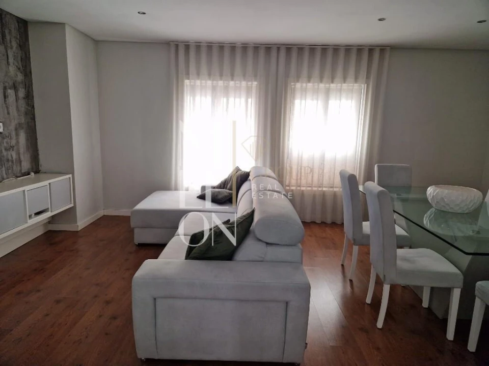 Apartamento T2 para Venda em Fânzeres e São Pedro da Cova Foto 11