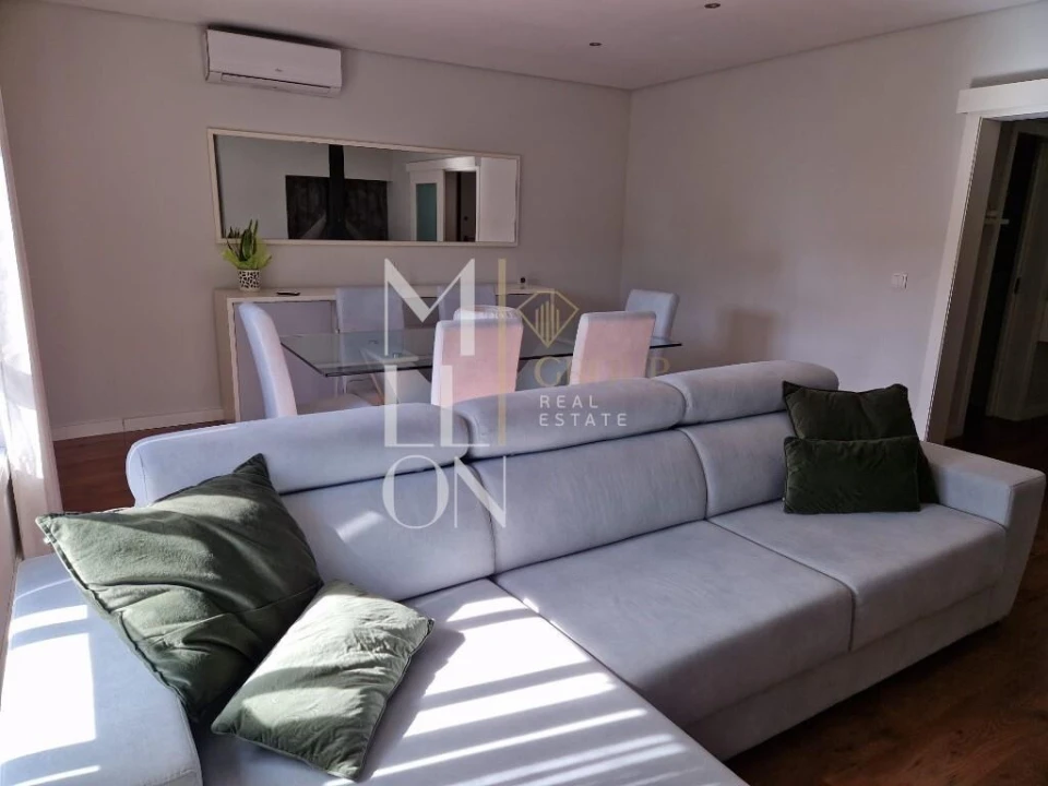 Apartamento T2 para Venda em Fânzeres e São Pedro da Cova Foto 2