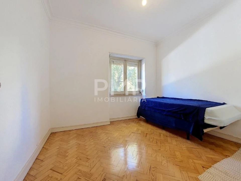 Apartamento T2 para Arrendamento em Lumiar Foto 6