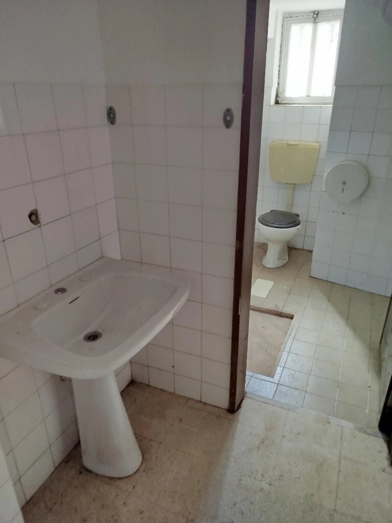Armazém para Arrendamento em Oeiras e São Julião da Barra, Paço de Arcos e Caxias Foto 9