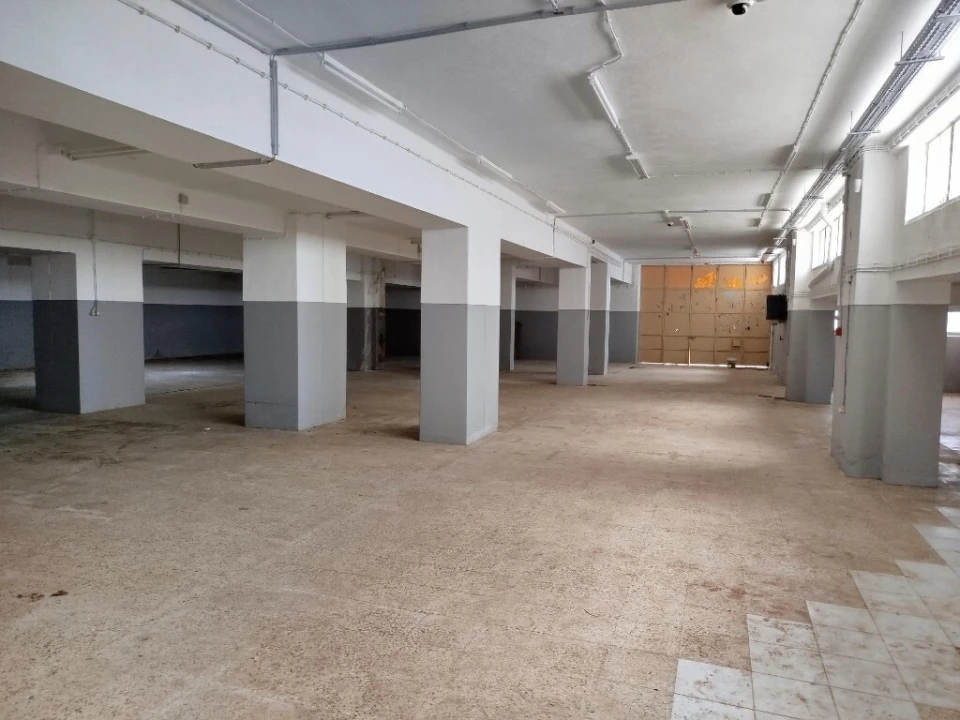 Armazém para Arrendamento em Oeiras e São Julião da Barra, Paço de Arcos e Caxias Foto 4