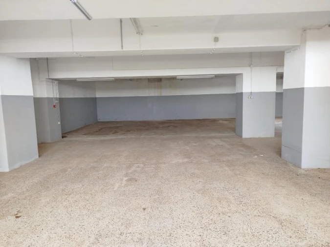 Armazém para Arrendamento em Oeiras e São Julião da Barra, Paço de Arcos e Caxias Foto 3