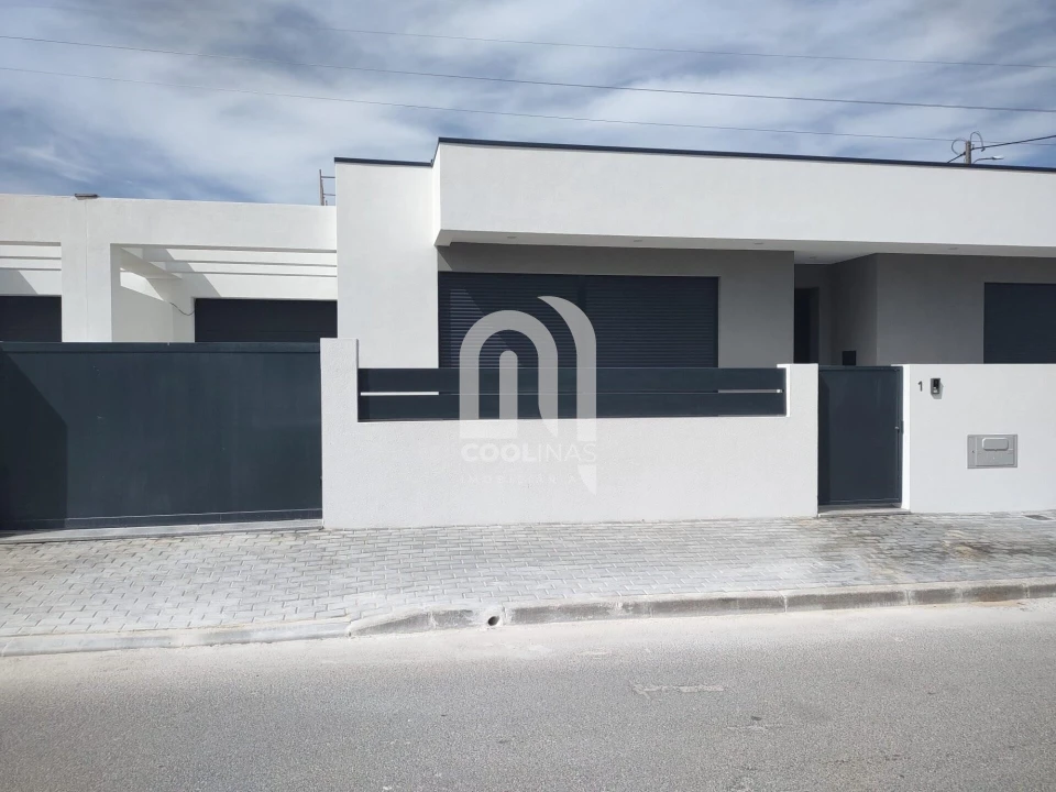 Moradia T3 para Venda em Fernao Ferro Foto 4