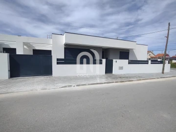 Moradia T3 para Venda em Fernao Ferro