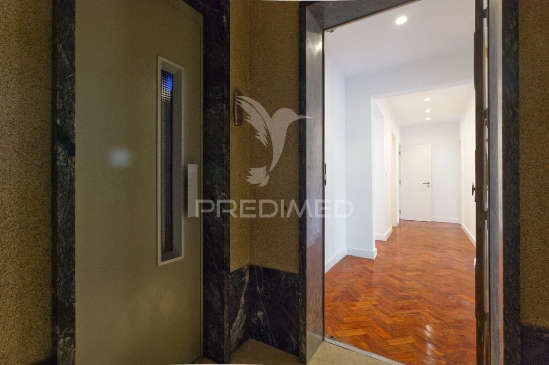 Apartamento T3 para Venda em Avenidas Novas Foto 18