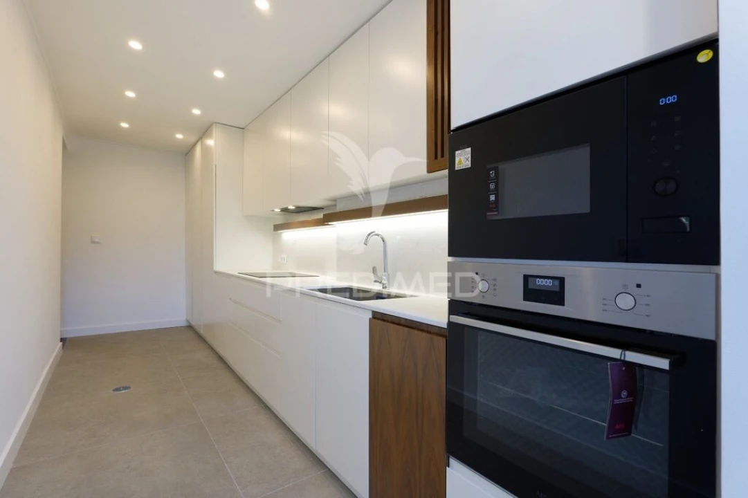 Apartamento T3 para Venda em Avenidas Novas Foto 2