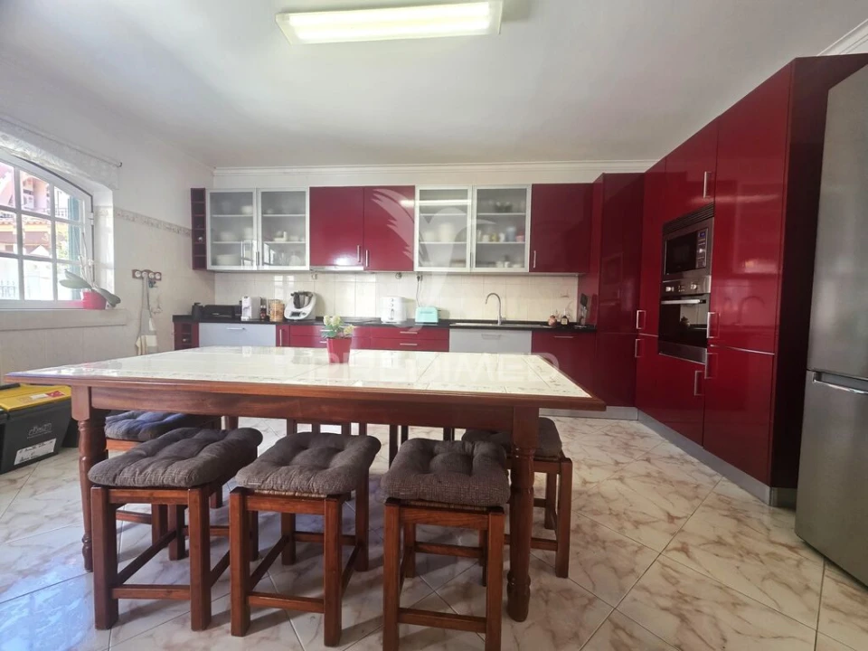 Moradia T4 para Venda em Nossa Sra de Fatima Foto 8