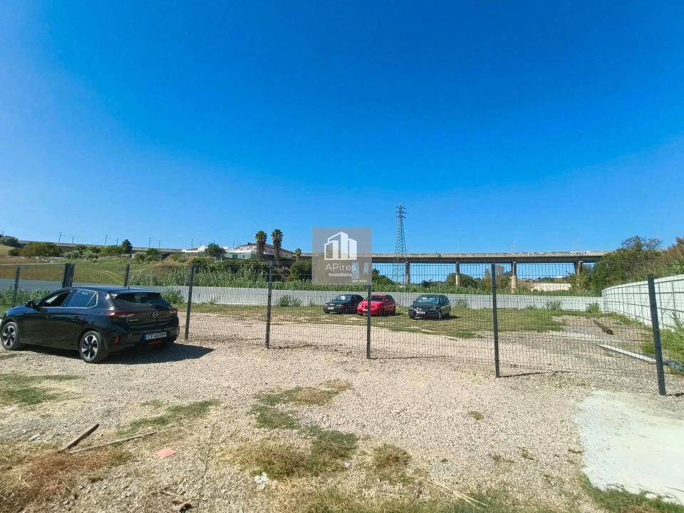 Terreno para Venda em Charneca de Caparica e Sobreda Foto 15