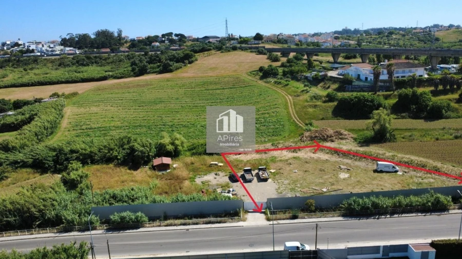 Terreno para Venda em Charneca de Caparica e Sobreda