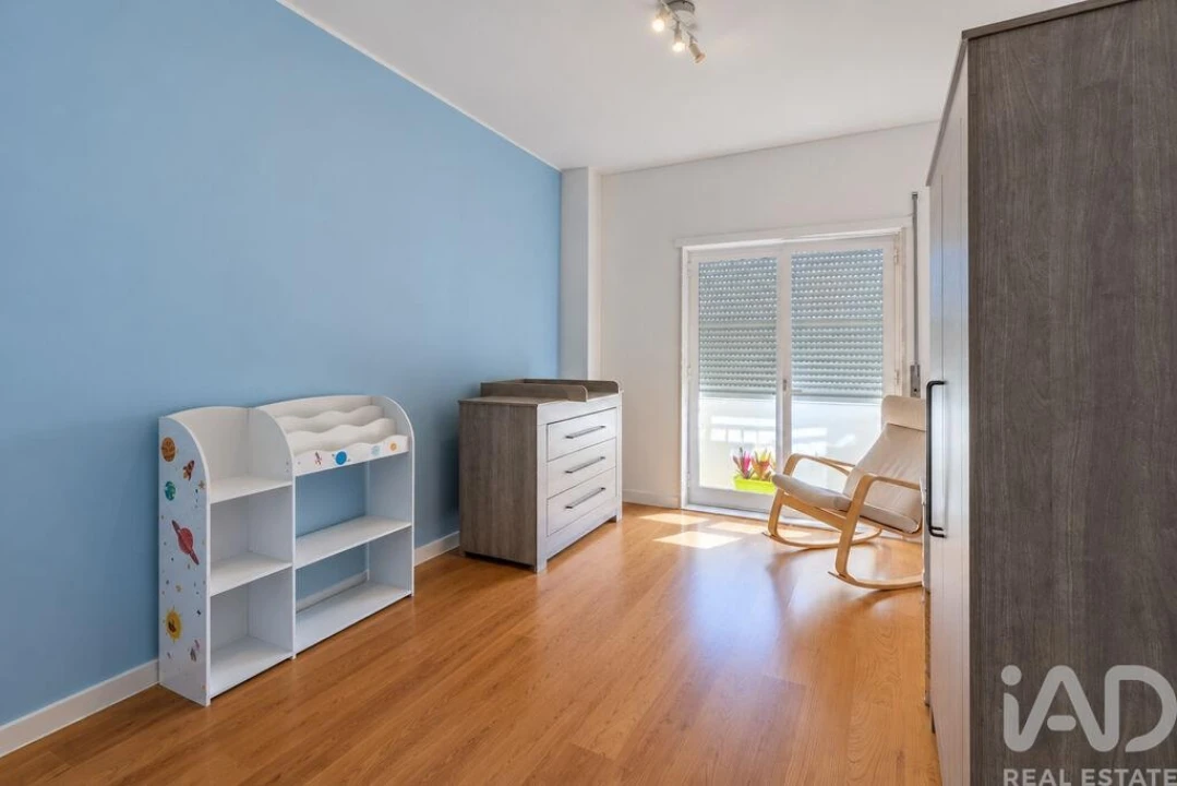 Apartamento T3 para Venda em São Domingos de Rana Foto 8