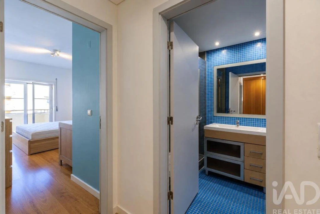 Apartamento T3 para Venda em São Domingos de Rana Foto 13