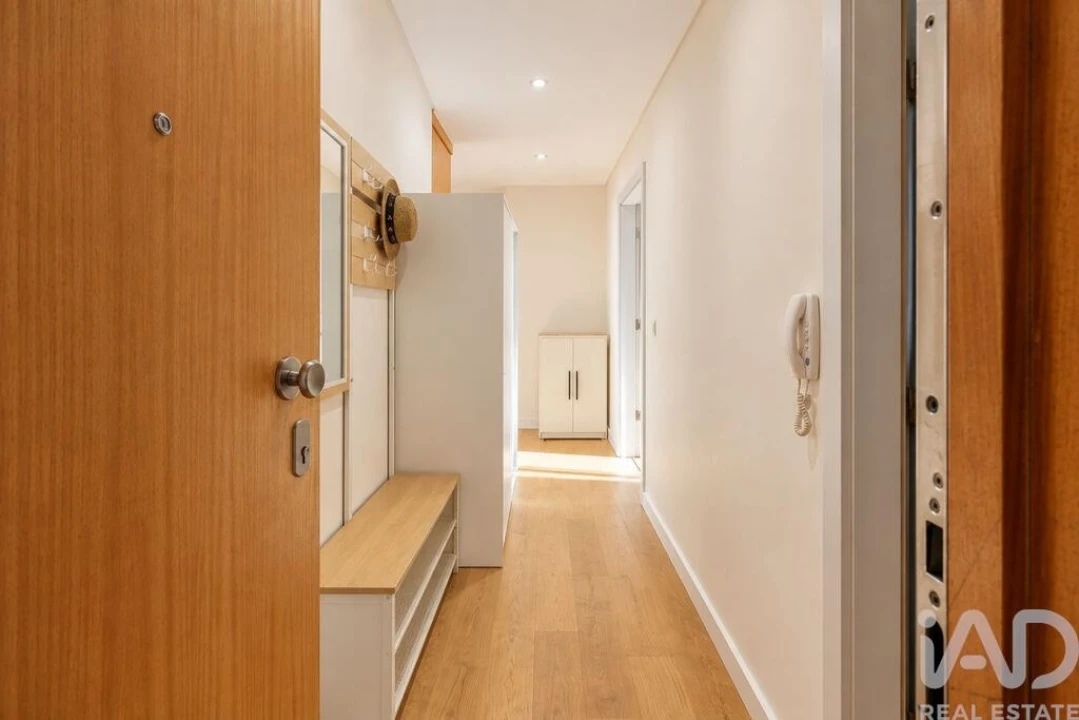 Apartamento T3 para Venda em São Domingos de Rana Foto 25