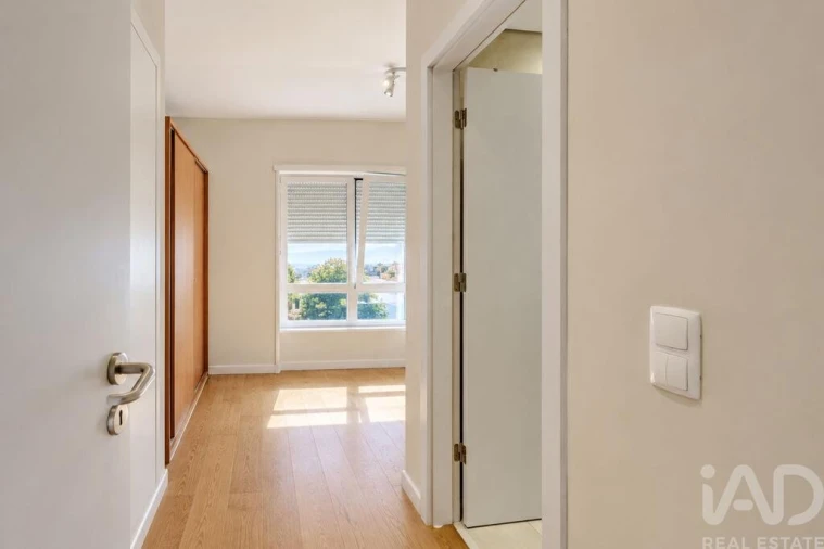 Apartamento T3 para Venda em São Domingos de Rana Foto 10