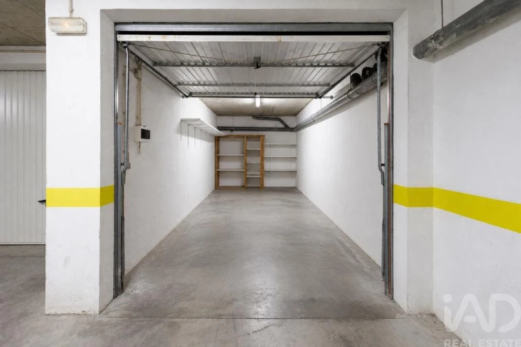Apartamento T3 para Venda em São Domingos de Rana Foto 27