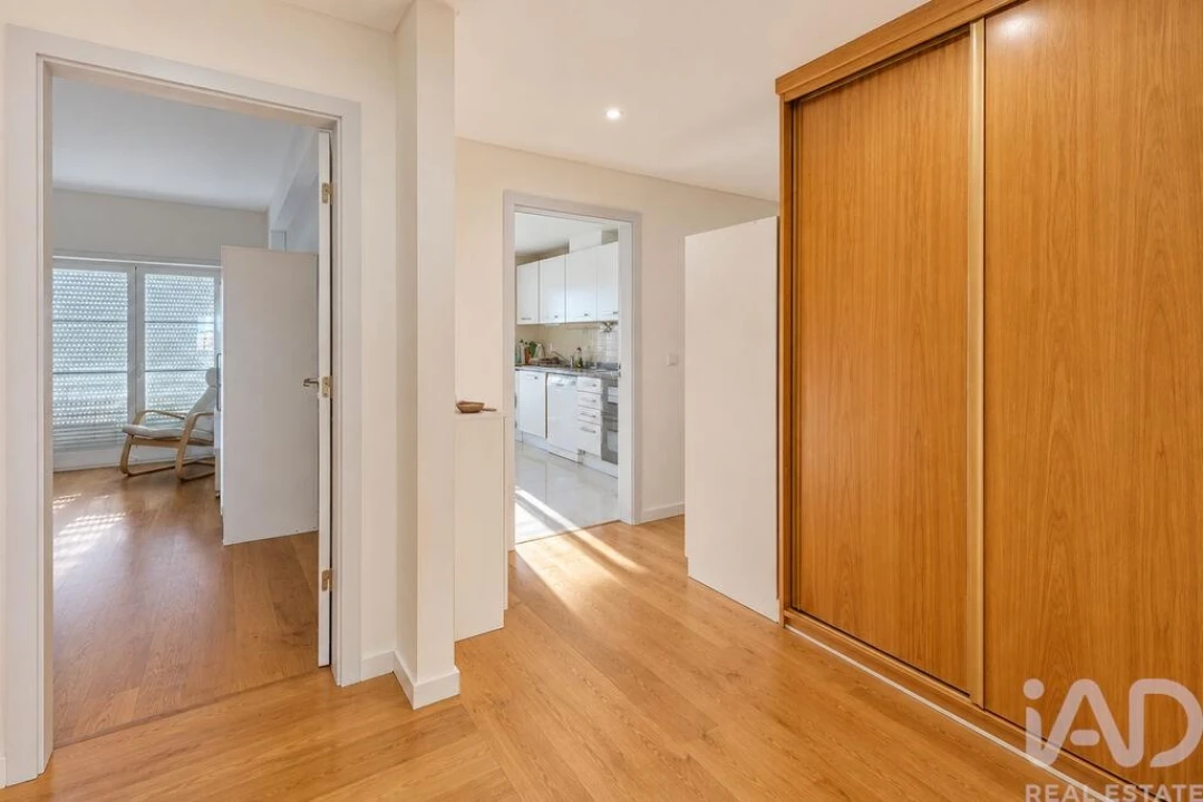 Apartamento T3 para Venda em São Domingos de Rana Foto 24