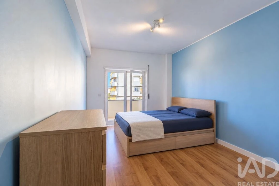 Apartamento T3 para Venda em São Domingos de Rana Foto 5