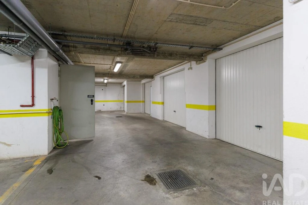 Apartamento T3 para Venda em São Domingos de Rana Foto 28