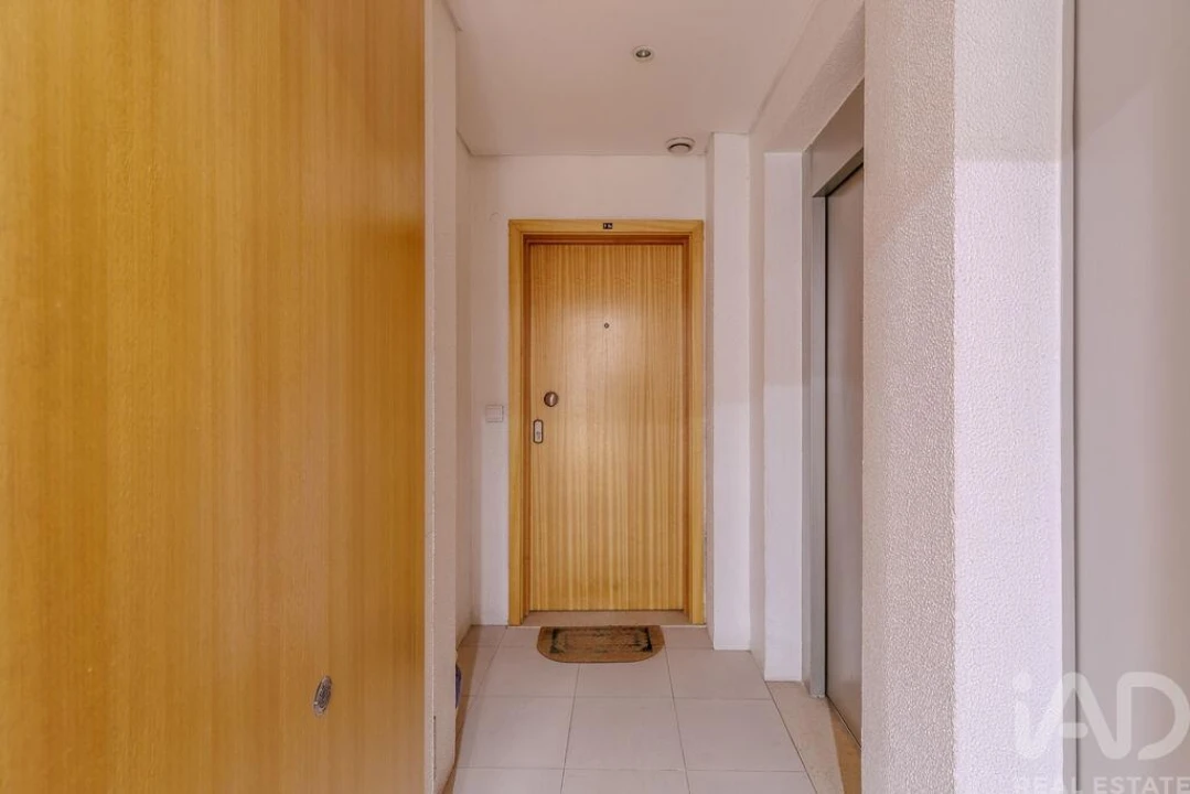 Apartamento T3 para Venda em São Domingos de Rana Foto 26
