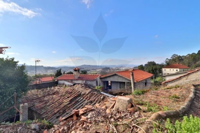 Moradia T3 para Venda em Esporões